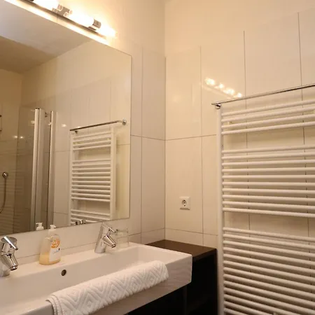 Dahoam-1 By Interhome Форстау